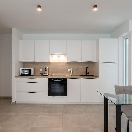 Superbe Appartement avec Parking Malmedy Extérieur photo