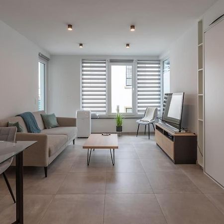 Superbe Appartement avec Parking Malmedy Extérieur photo